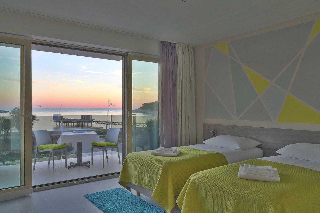 Hotel Modo Pula Bagian luar foto