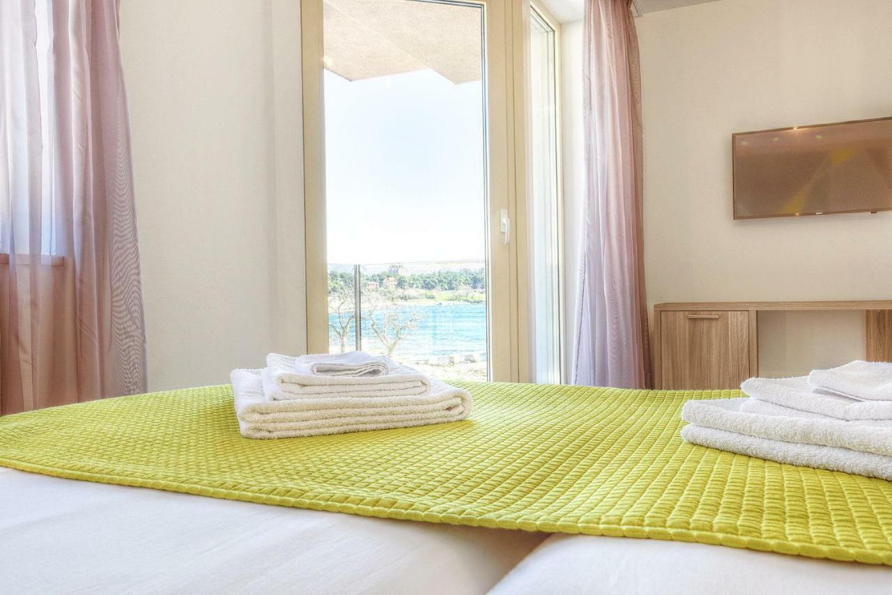 Hotel Modo Pula Bagian luar foto