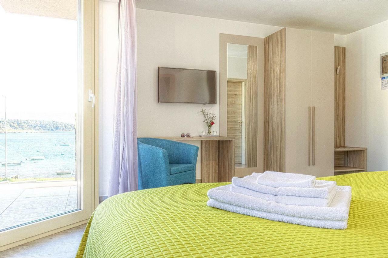 Hotel Modo Pula Bagian luar foto