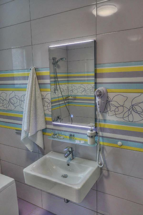 Hotel Modo Pula Bagian luar foto